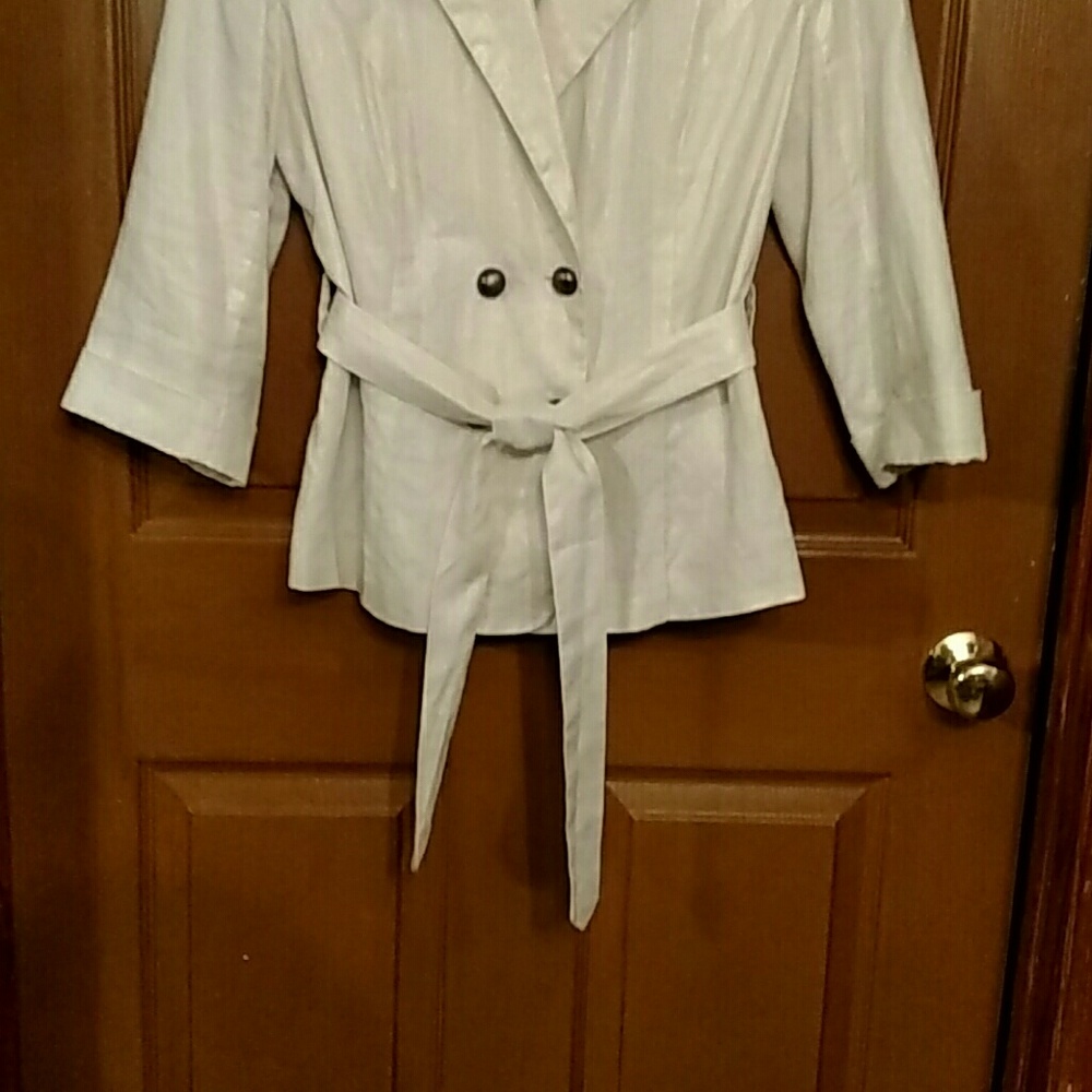 Merona 3/4 sleeve shimmery pearl-colored jacket w/belt - size M
